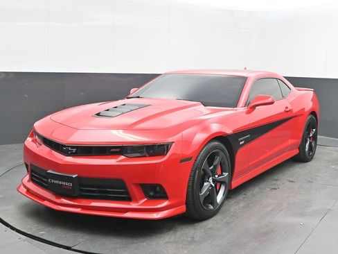 Used 2015 Chevrolet Camaro SS w/ RS Package image 3