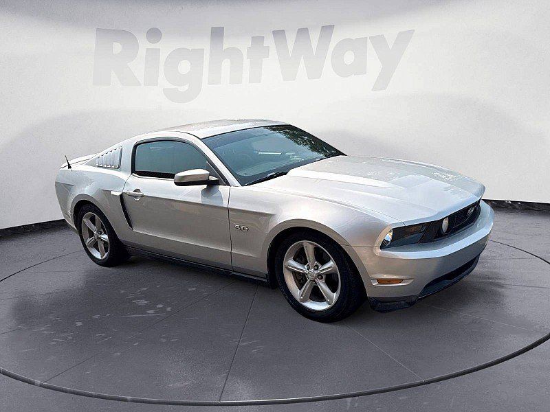 Used 2011 Ford Mustang GT Premium w/ GT Coupe Accessory Pkg 1 RWD image 7