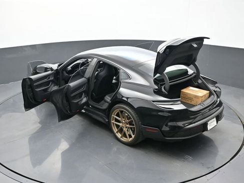 Certified 2025 Porsche Taycan GTS AWD/4WD image 31