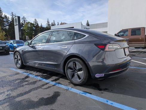 Used 2018 Tesla Model 3 Mid Range image 8