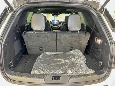 Certified 2025 Ford Explorer ST AWD/4WD image 17