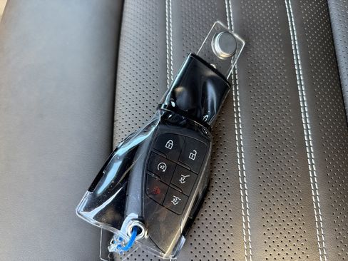 Used 2026 GMC Yukon Denali Ultimate w/ LPO, Floor Liner Package image 41