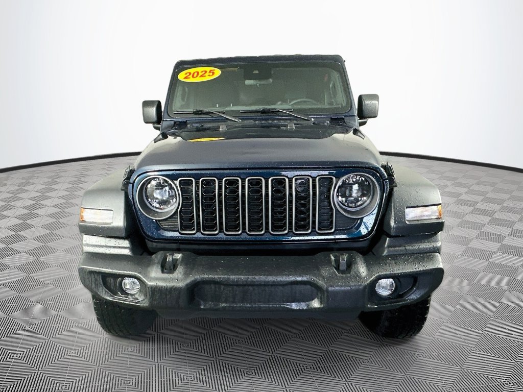 Used 2025 Jeep Wrangler Unlimited Sport AWD/4WD image 4