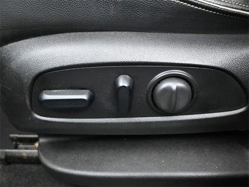 Used 2018 GMC Terrain Denali w/ Advanced Safety Package image 19