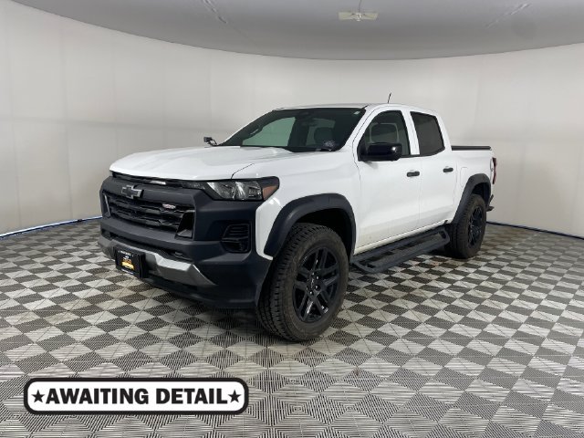 Certified 2024 Chevrolet Colorado Trail Boss w/ Technology Package AWD/4WD image 1