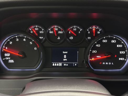 Used 2026 Chevrolet Silverado 1500 Custom Trail Boss w/ LPO, Dark Essentials Package AWD/4WD image 29