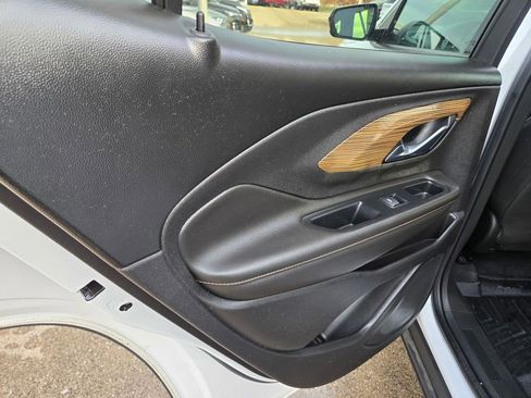 Used 2020 GMC Terrain SLE w/ Driver Convenience Package image 35