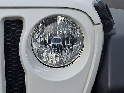 Used 2022 Jeep Wrangler Unlimited Sport image 12