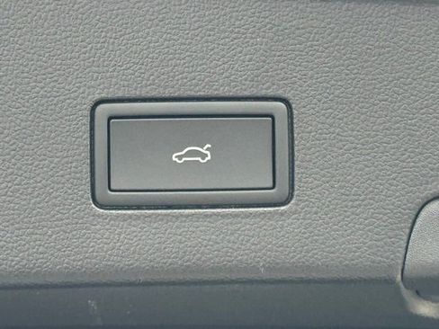 New 2026 Volkswagen Atlas Cross Sport SEL Premium R-Line image 21