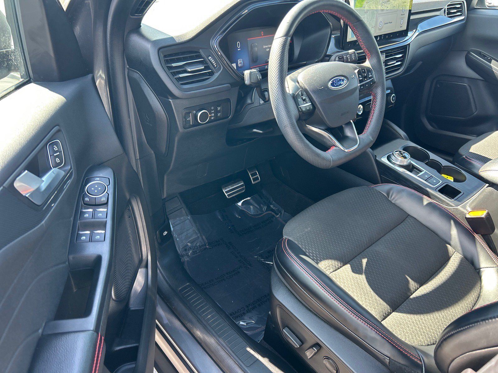Used 2023 Ford Escape ST-Line AWD/4WD image 6