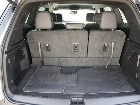 Used 2025 Buick Enclave Preferred AWD/4WD image 21