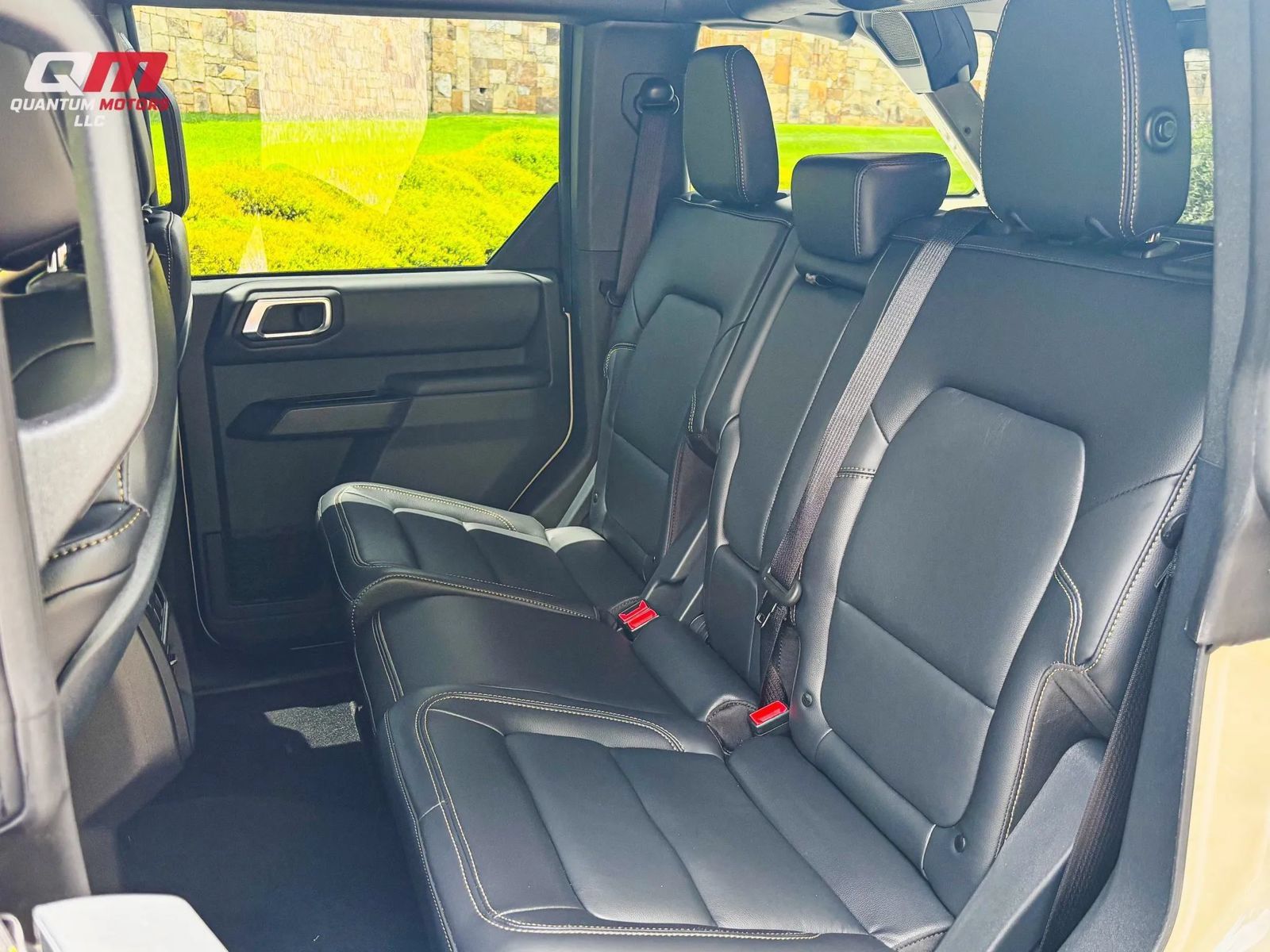 Used 2025 Ford Bronco Badlands AWD/4WD image 23
