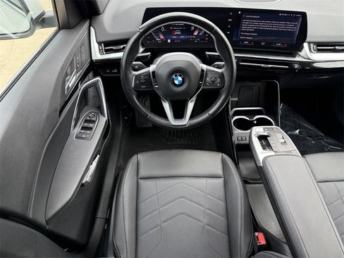 Used 2023 BMW X1 xDrive28i image 16