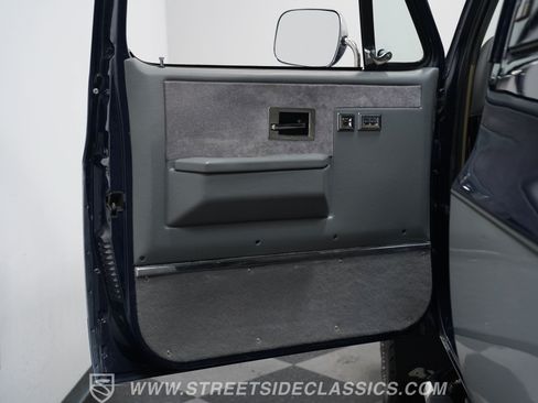Used 1991 Chevrolet Blazer 4WD image 35