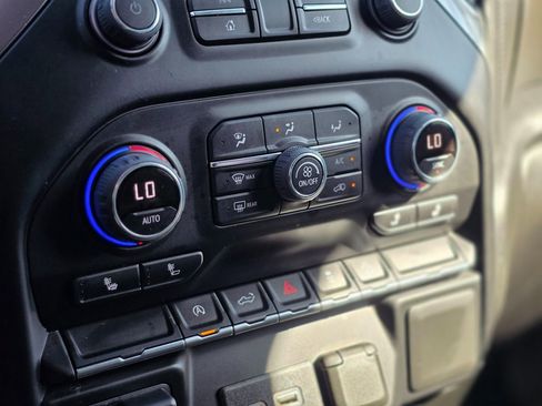 Used 2022 Chevrolet Silverado 1500 RST image 40