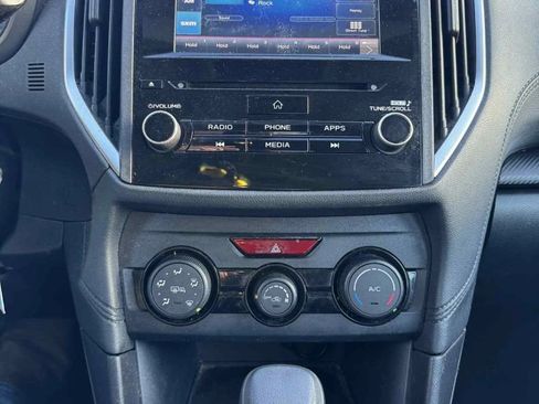 Used 2019 Subaru Impreza 2.0i Premium image 16