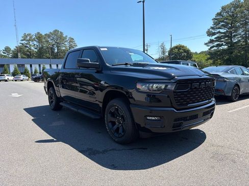 New 2026 RAM 1500 Express AWD/4WD image 4