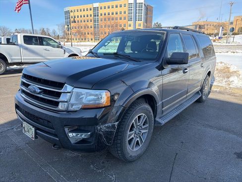 Used 2015 Ford Expedition EL XLT w/ Equipment Group 202A image 2