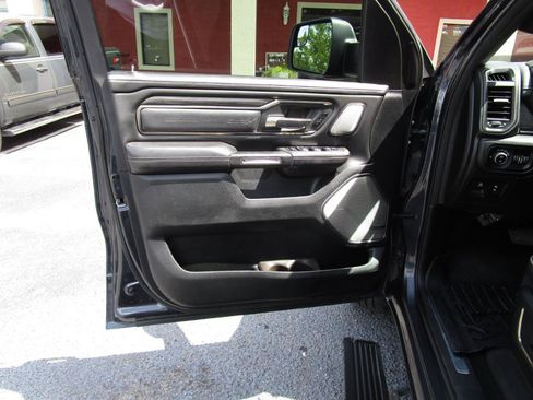 Used 2019 RAM 1500 Limited AWD/4WD image 21