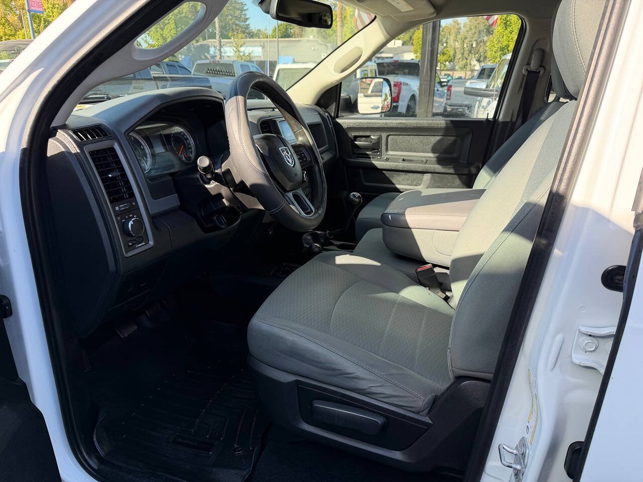 Used 2016 RAM 2500 Tradesman w/ Popular Equipment Group AWD/4WD image 4