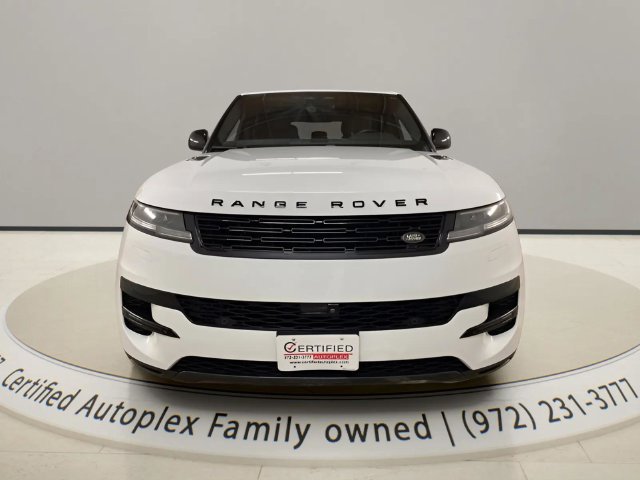 Used 2025 Land Rover Range Rover Sport SE AWD/4WD image 8