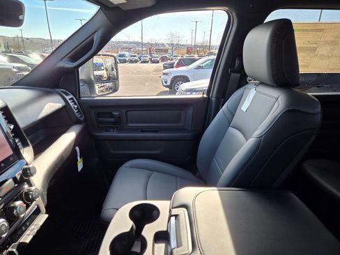 New 2026 RAM 2500 Tradesman w/ Chrome Appearance Group image 21