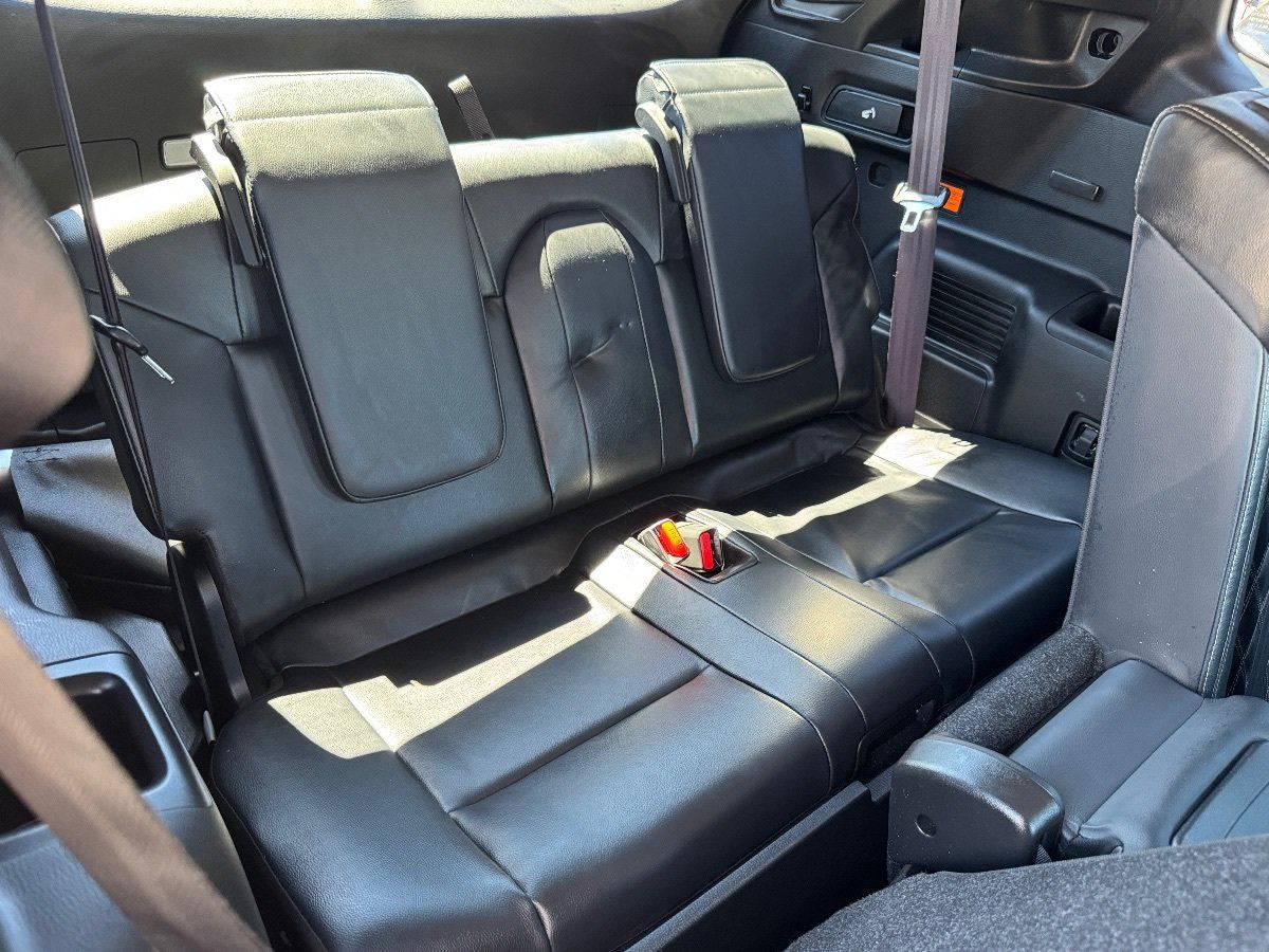 Used 2023 Mitsubishi Outlander SEL AWD/4WD image 22