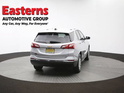 Used 2019 Chevrolet Equinox LT w/ Driver Convenience Package AWD/4WD image 37