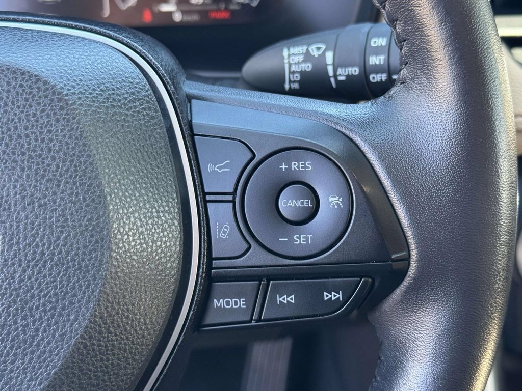 Used 2025 Toyota RAV4 Limited w/ Weather Package AWD/4WD image 20