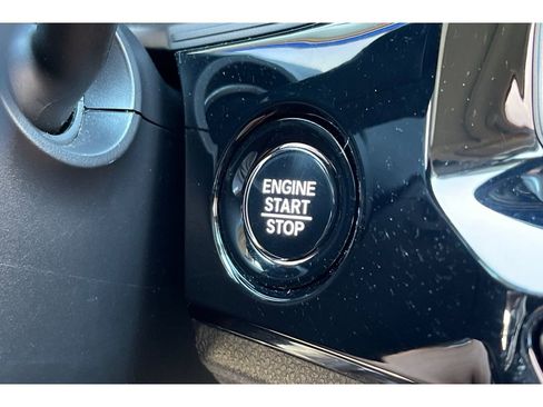 Certified 2022 Honda Civic EX image 32