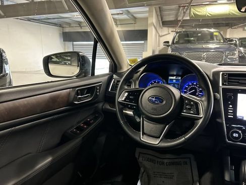Used 2018 Subaru Outback 2.5i Limited AWD/4WD image 25