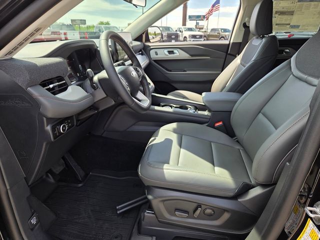 New 2026 Ford Explorer Active w/ Active Comfort Package RWD image 4