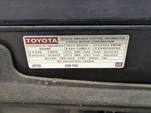 Used 2020 Toyota Sienna XLE image 24