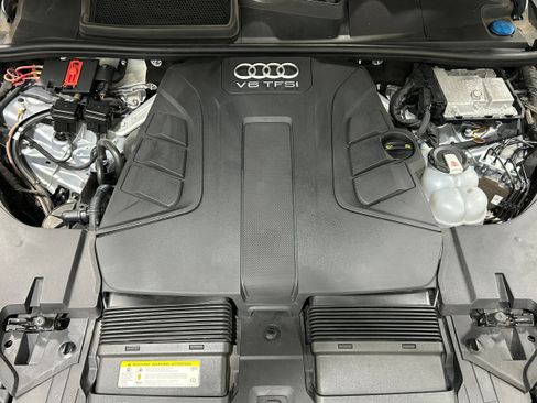 Used 2018 Audi Q7 3.0T Prestige AWD/4WD image 18