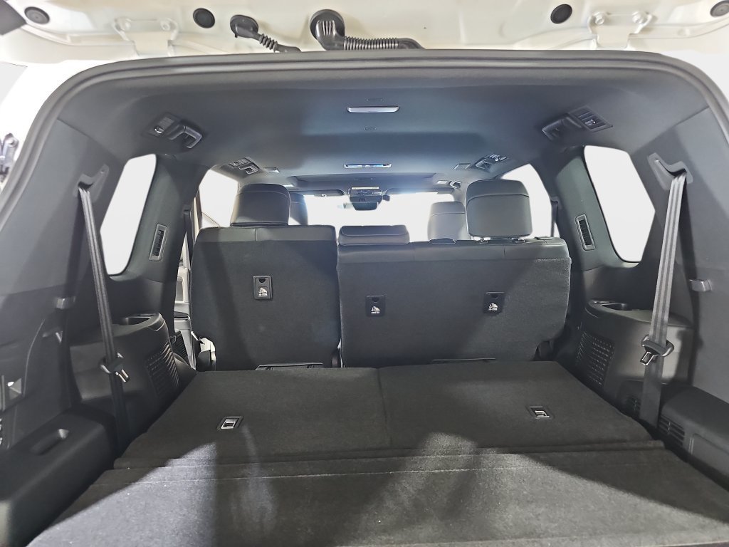 New 2026 Lexus LX 700h Luxury w/ Appearance Package AWD/4WD image 12