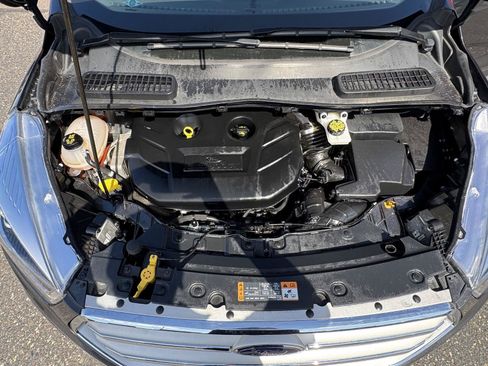 Used 2019 Ford Escape Titanium FWD image 11