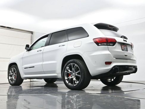 Used 2018 Jeep Grand Cherokee SRT w/ Trailer Tow Group IV AWD/4WD image 32