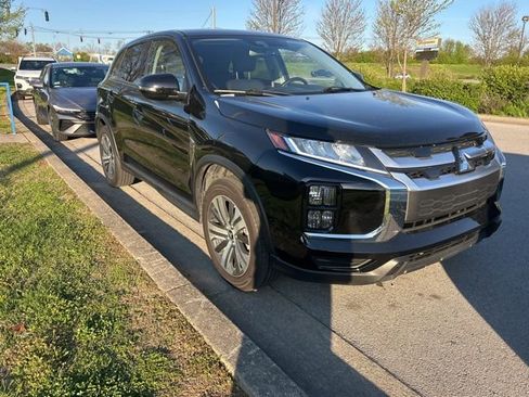 Used 2025 Mitsubishi Outlander Sport ES image 2