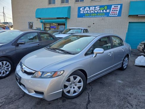 Used 2010 Honda Civic LX image 4