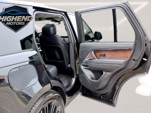Used 2023 Land Rover Range Rover SE image 26
