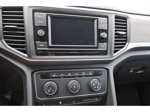Used 2022 Volkswagen Atlas SE FWD image 24