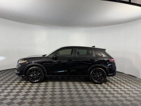 Used 2025 Honda HR-V Sport image 9