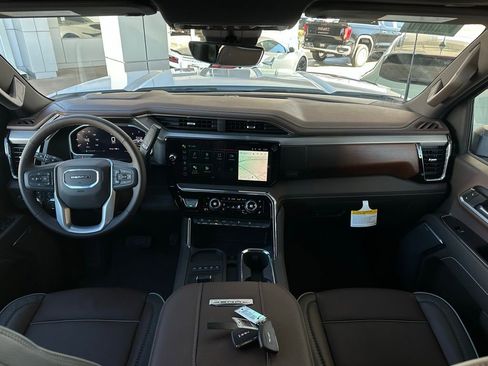 New 2026 GMC Sierra 2500 Denali w/ Denali Reserve Package image 19