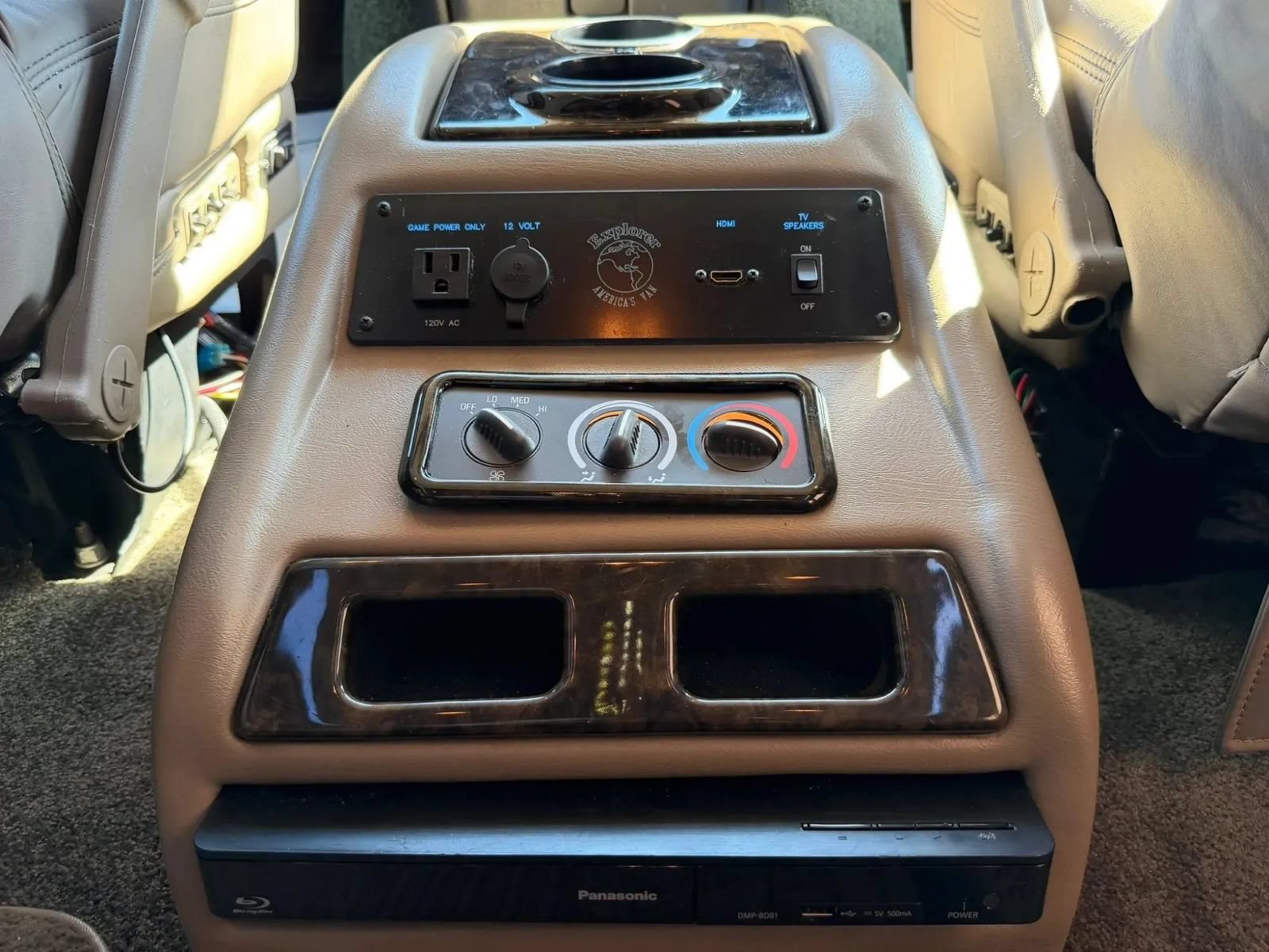 Used 2015 Chevrolet Express 2500 RWD image 43
