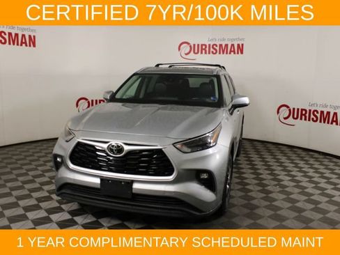 Used 2022 Toyota Highlander XLE AWD/4WD image 1