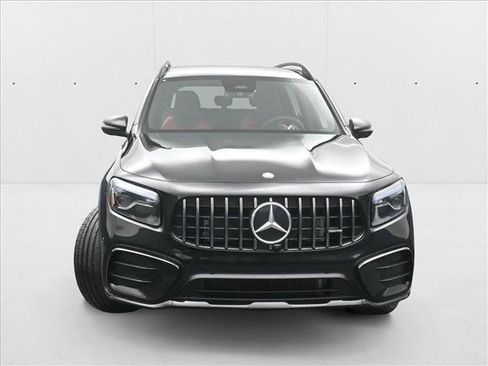 New 2025 Mercedes-Benz GLB 35 AMG 4MATIC image 3