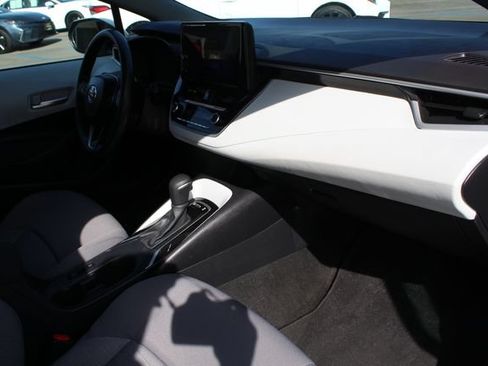 Certified 2026 Toyota Corolla SE w/ Carpet Mat Package (TMS) FWD image 21