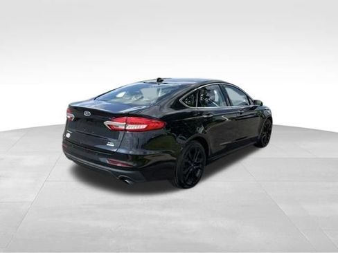 Used 2019 Ford Fusion SEL FWD image 7
