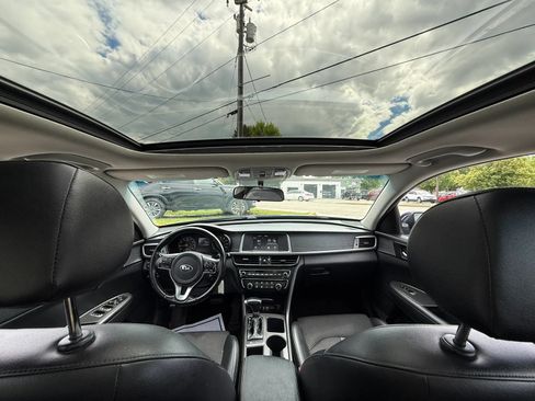 Used 2018 Kia Optima S w/ Panoramic Sunroof Package FWD image 27