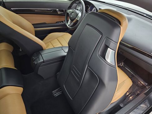 Used 2015 Mercedes-Benz E 400 4MATIC Coupe image 21